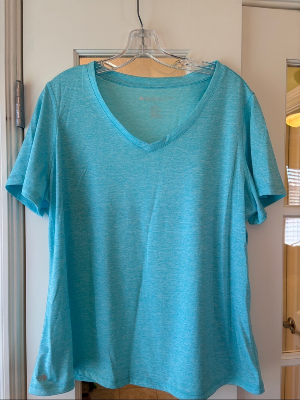 1X Ideology Women's Aqua Blue V-Neck Tee Shirt Active wear - Picture 2 of 5